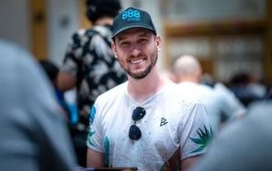 德州扑克线上锦标赛